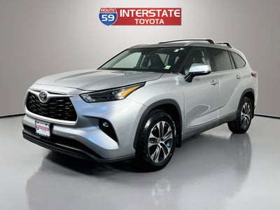 2023 Toyota Highlander Base