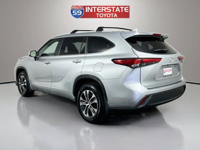 2023 Toyota Highlander Base