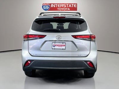 2023 Toyota Highlander Base