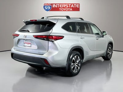 2023 Toyota Highlander Base