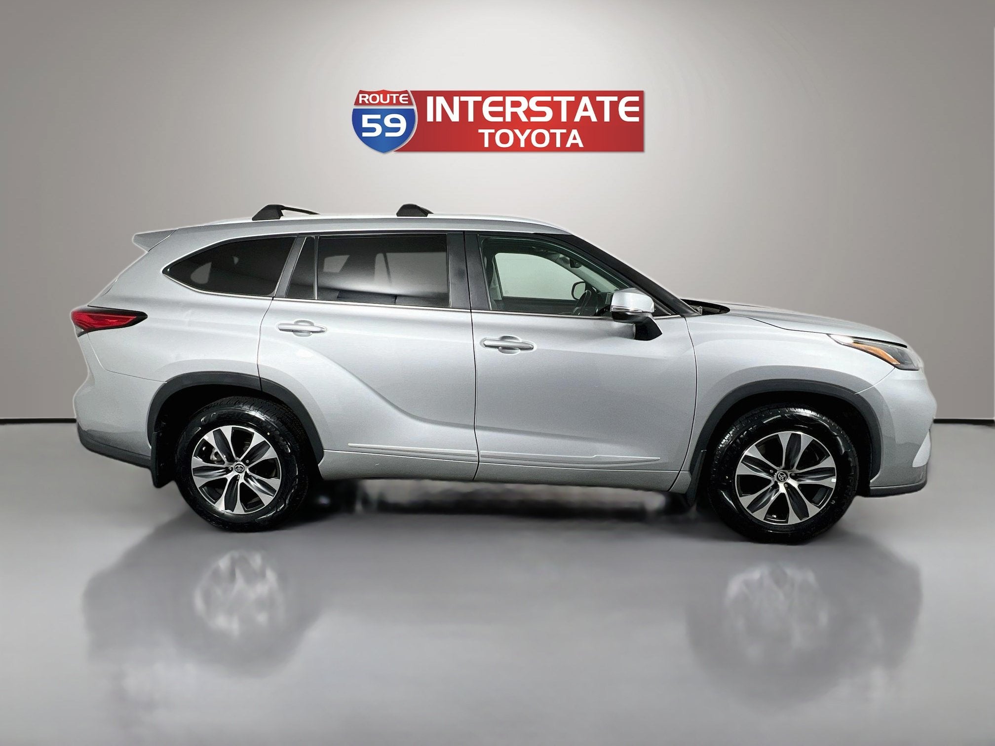 2023 Toyota Highlander Base