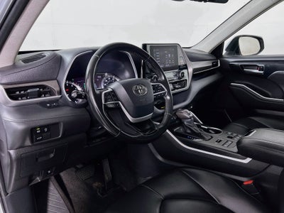2023 Toyota Highlander Base
