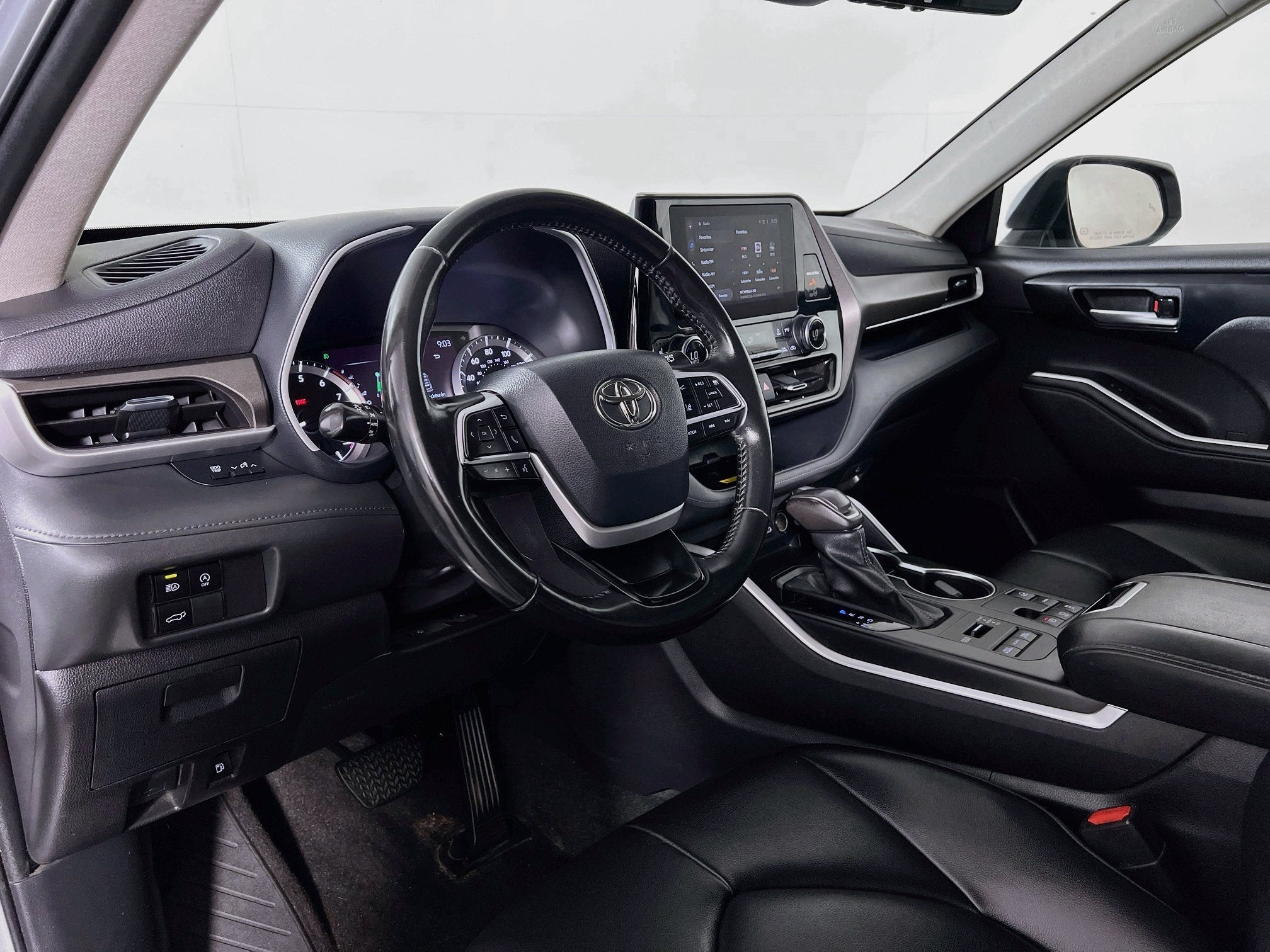 2023 Toyota Highlander Base