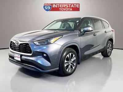 2023 Toyota Highlander Base