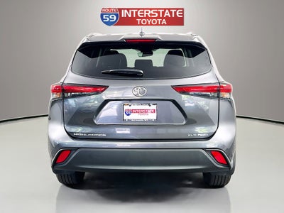 2023 Toyota Highlander Base