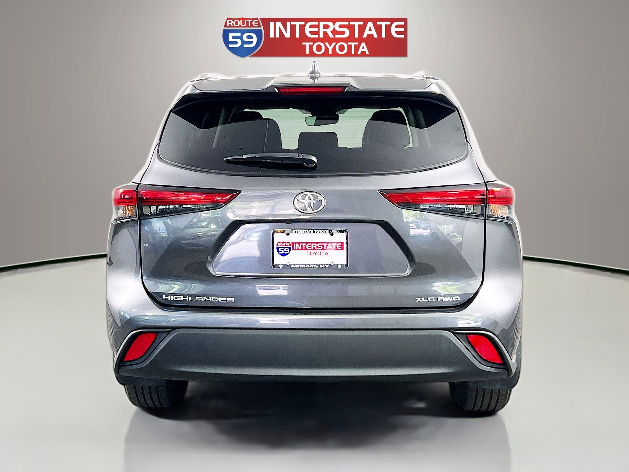 2023 Toyota Highlander Base