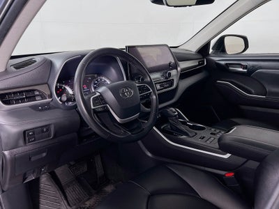 2023 Toyota Highlander Base