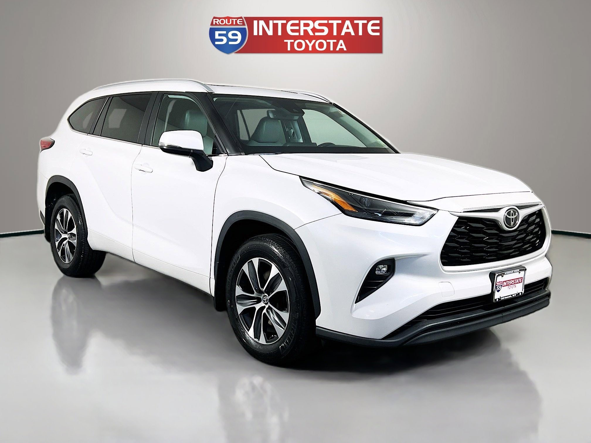 2023 Toyota Highlander Base