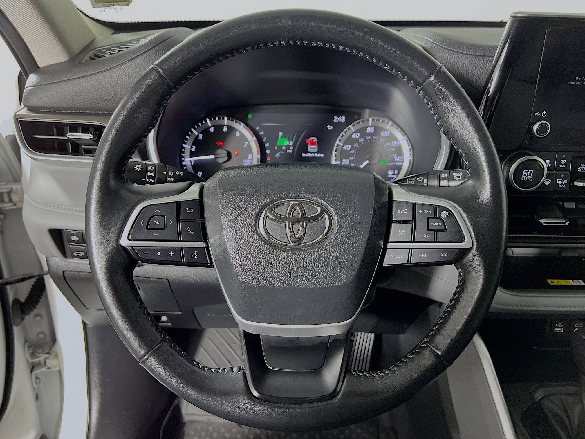 2023 Toyota Highlander Base