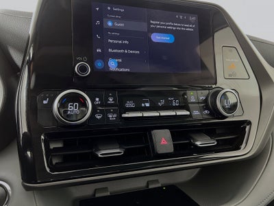 2023 Toyota Highlander Base