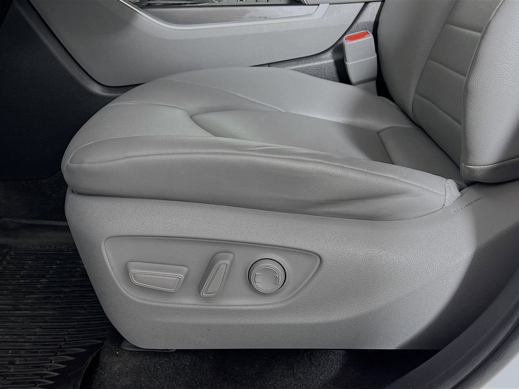 2023 Toyota Highlander Base