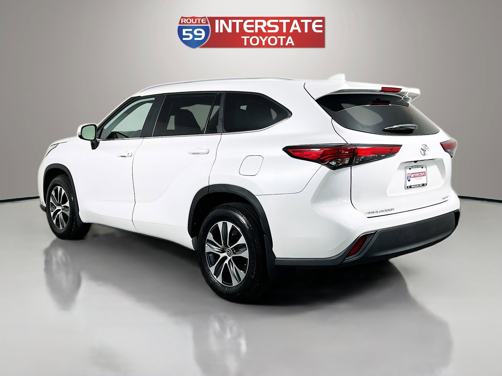 2023 Toyota Highlander Base