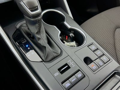 2025 Toyota Highlander Base