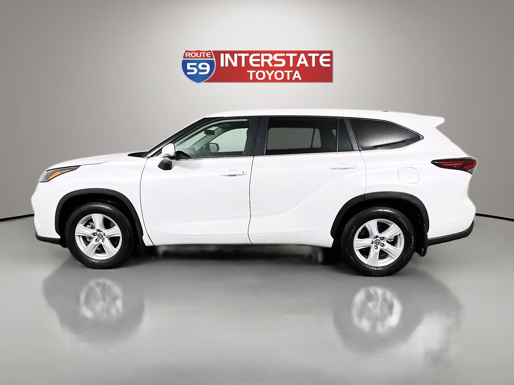 2025 Toyota Highlander Base