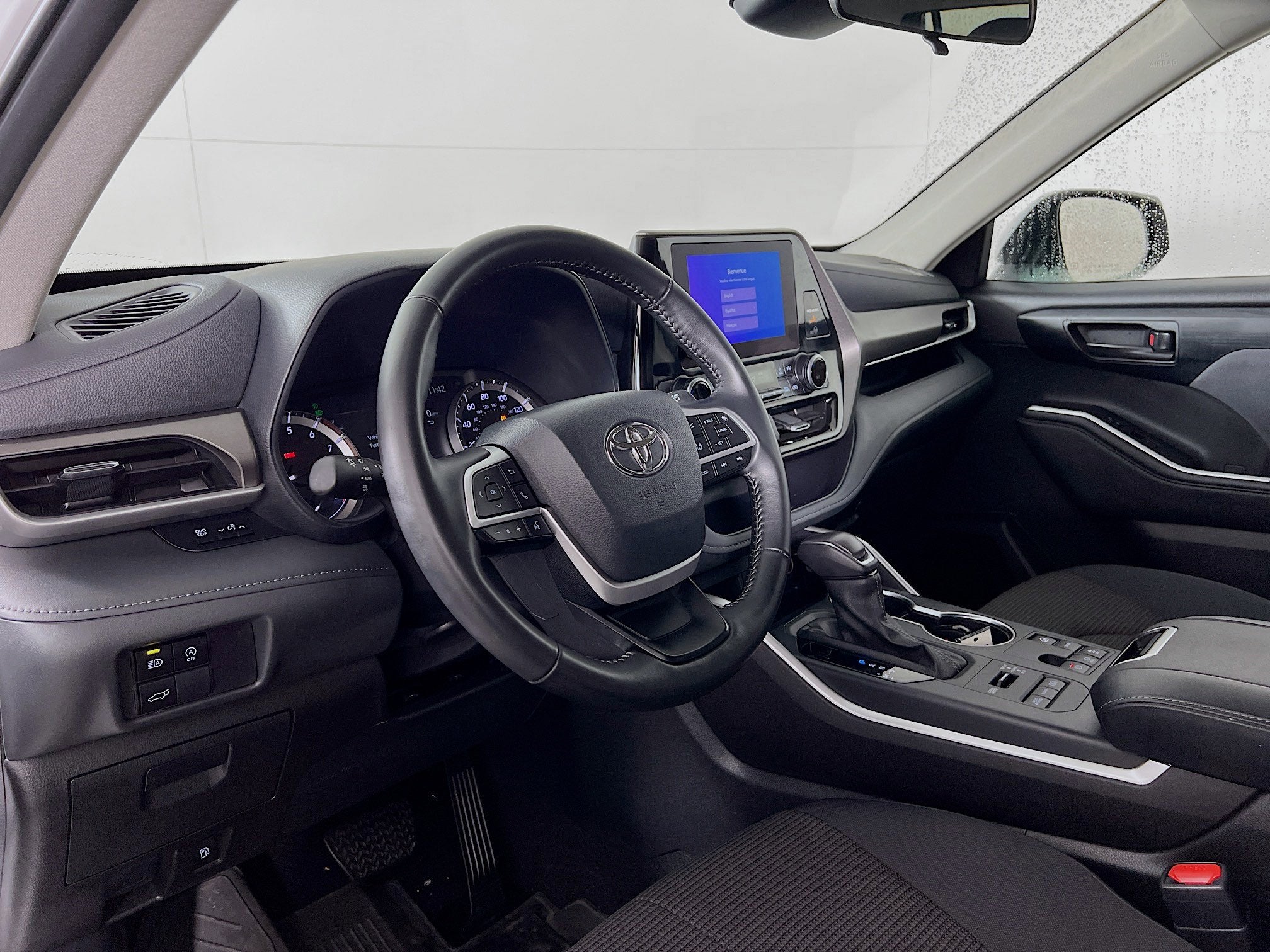 2025 Toyota Highlander Base