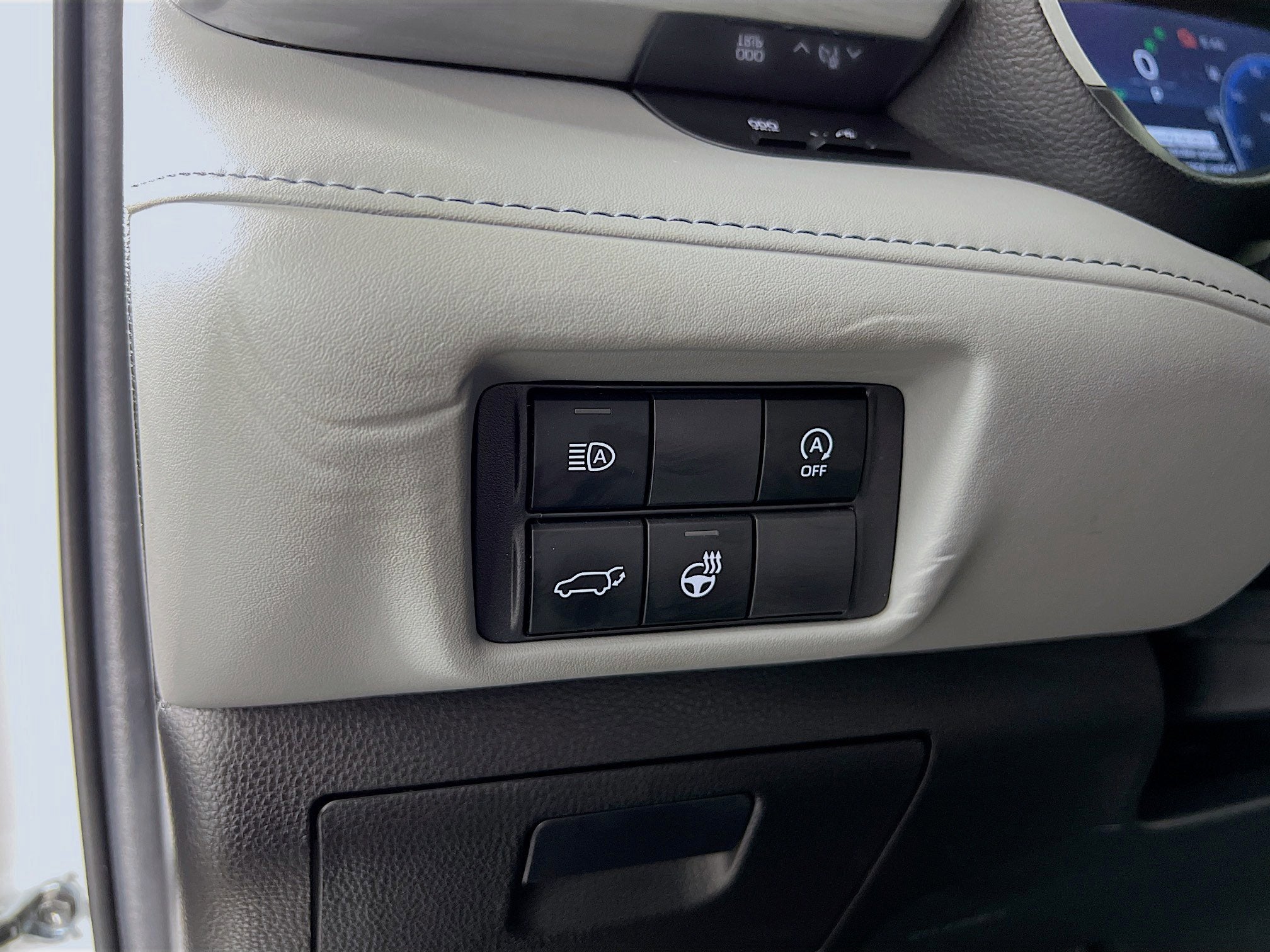 2023 Toyota Highlander Base