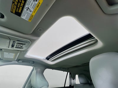 2023 Toyota Highlander Base