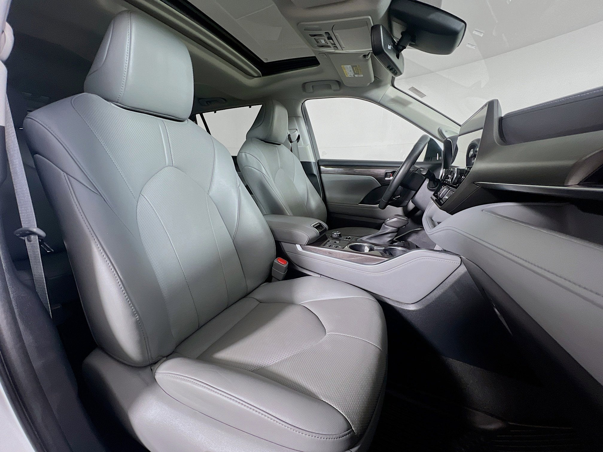 2023 Toyota Highlander Base