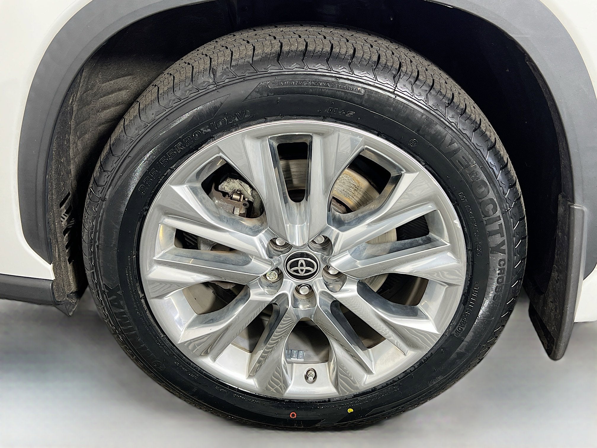 2023 Toyota Highlander Base