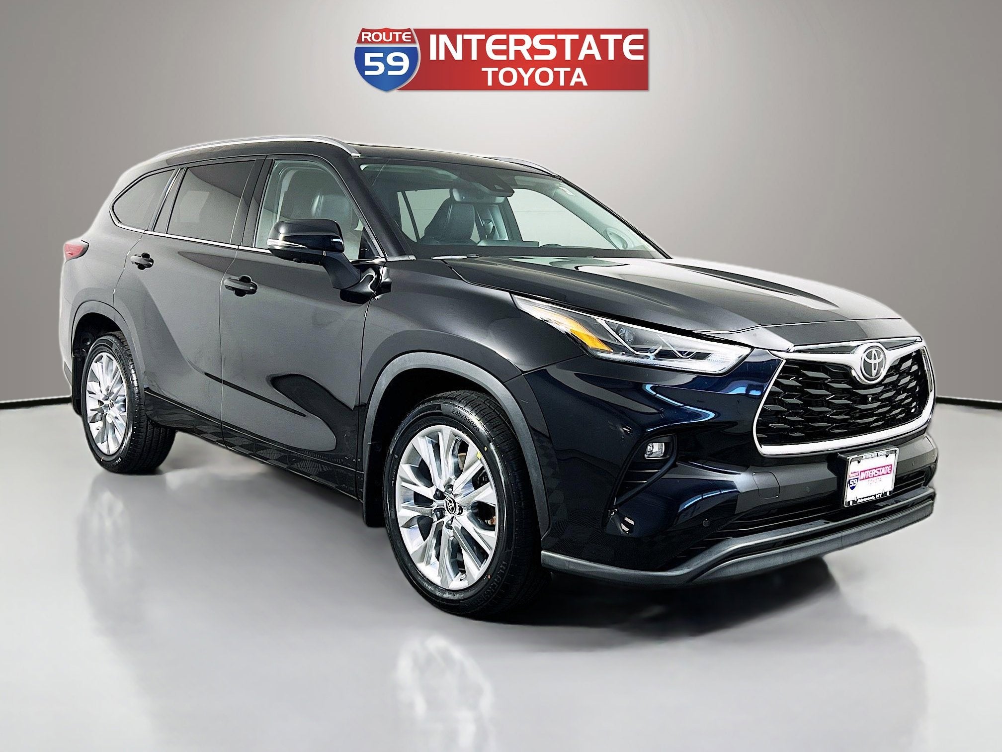 2023 Toyota Highlander Base