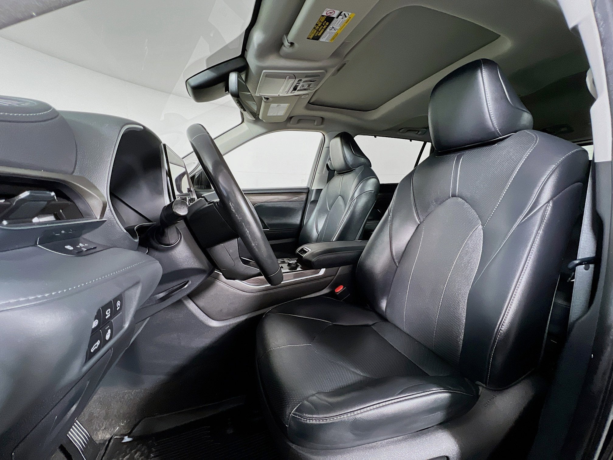 2023 Toyota Highlander Base