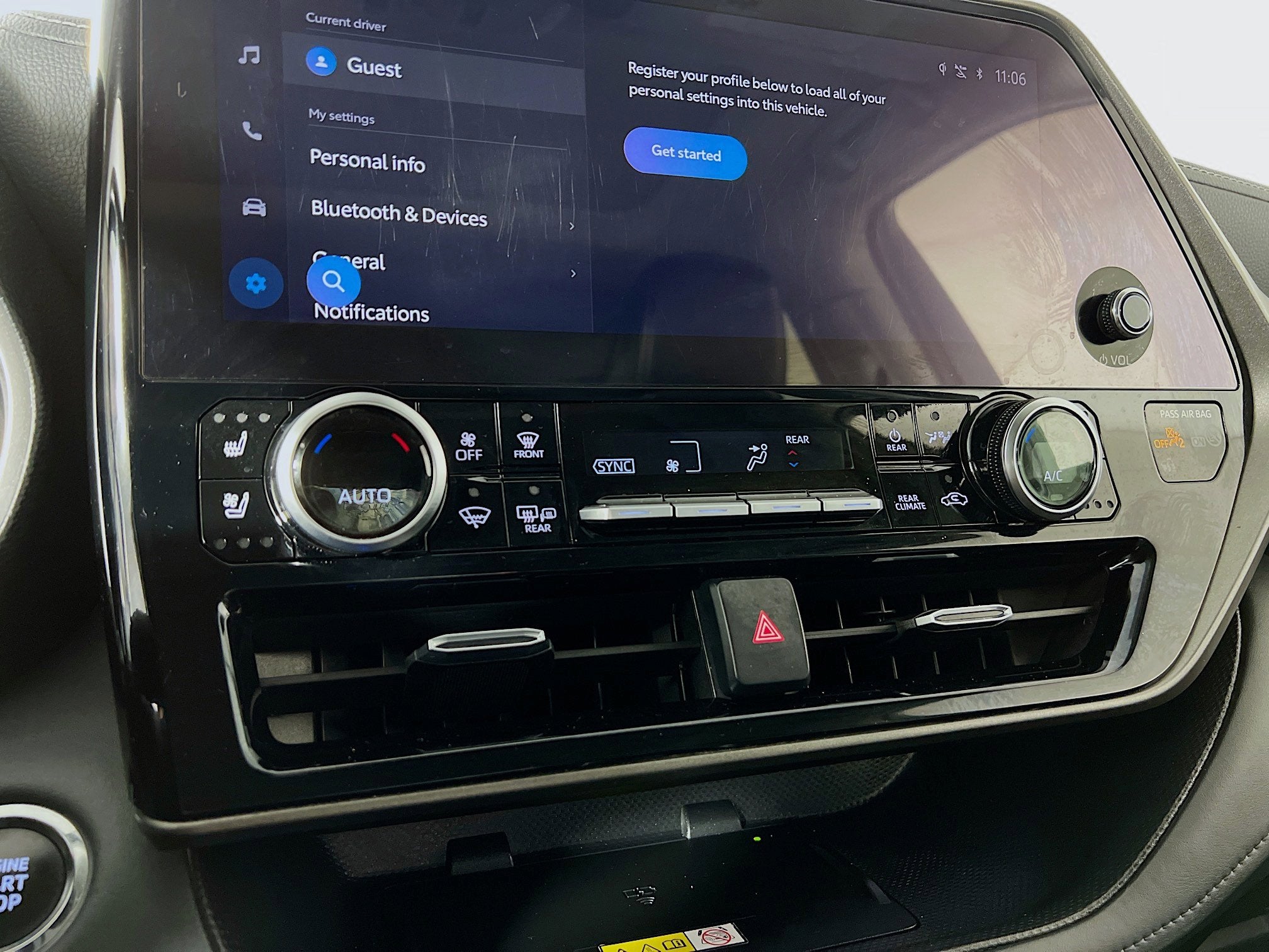 2023 Toyota Highlander Base