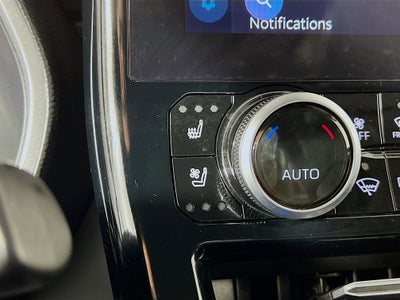 2023 Toyota Highlander Base