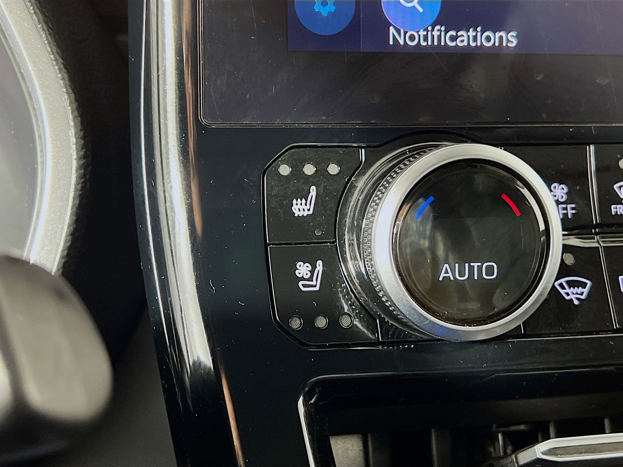 2023 Toyota Highlander Base