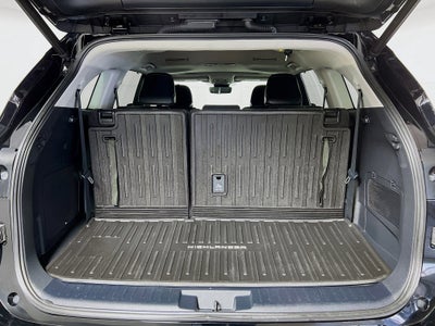 2023 Toyota Highlander Base