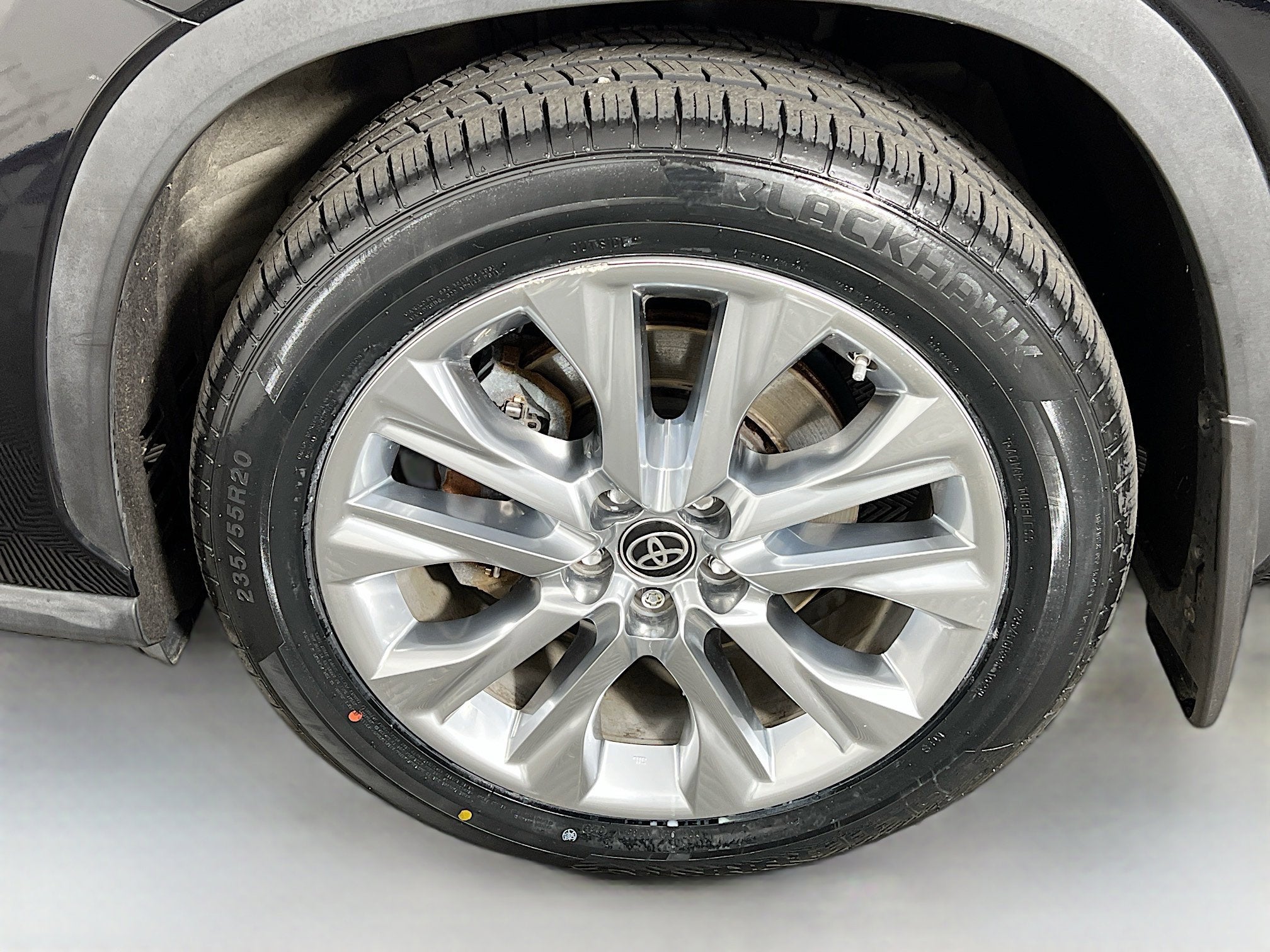 2023 Toyota Highlander Base