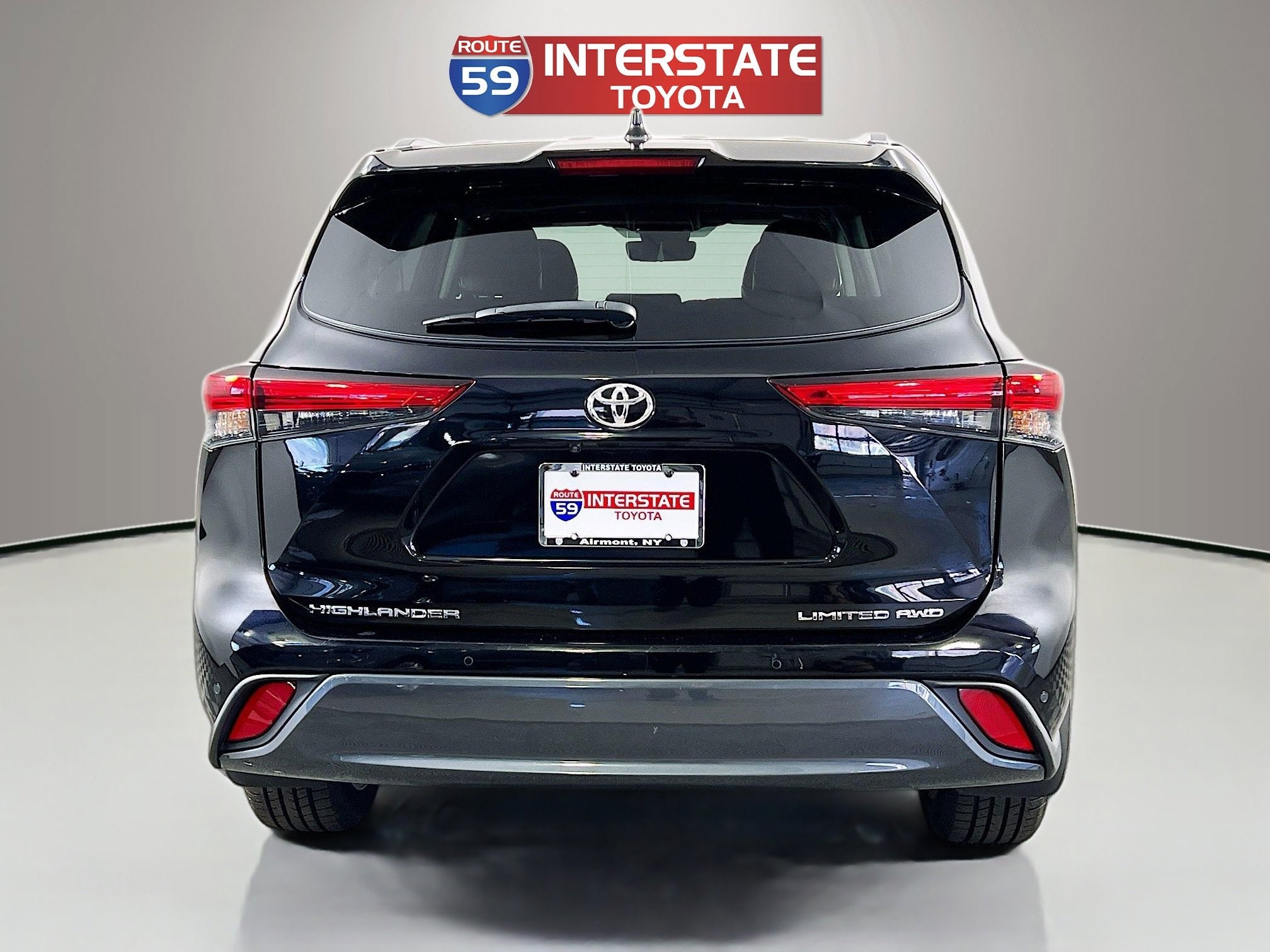 2023 Toyota Highlander Base