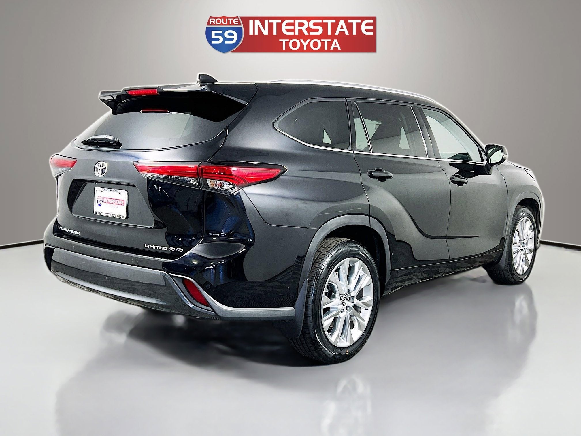 2023 Toyota Highlander Base