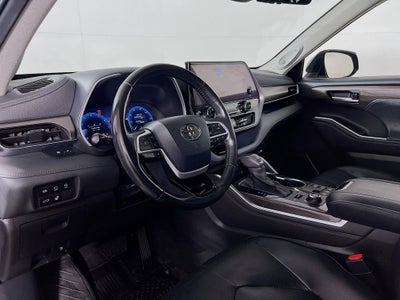 2023 Toyota Highlander Base