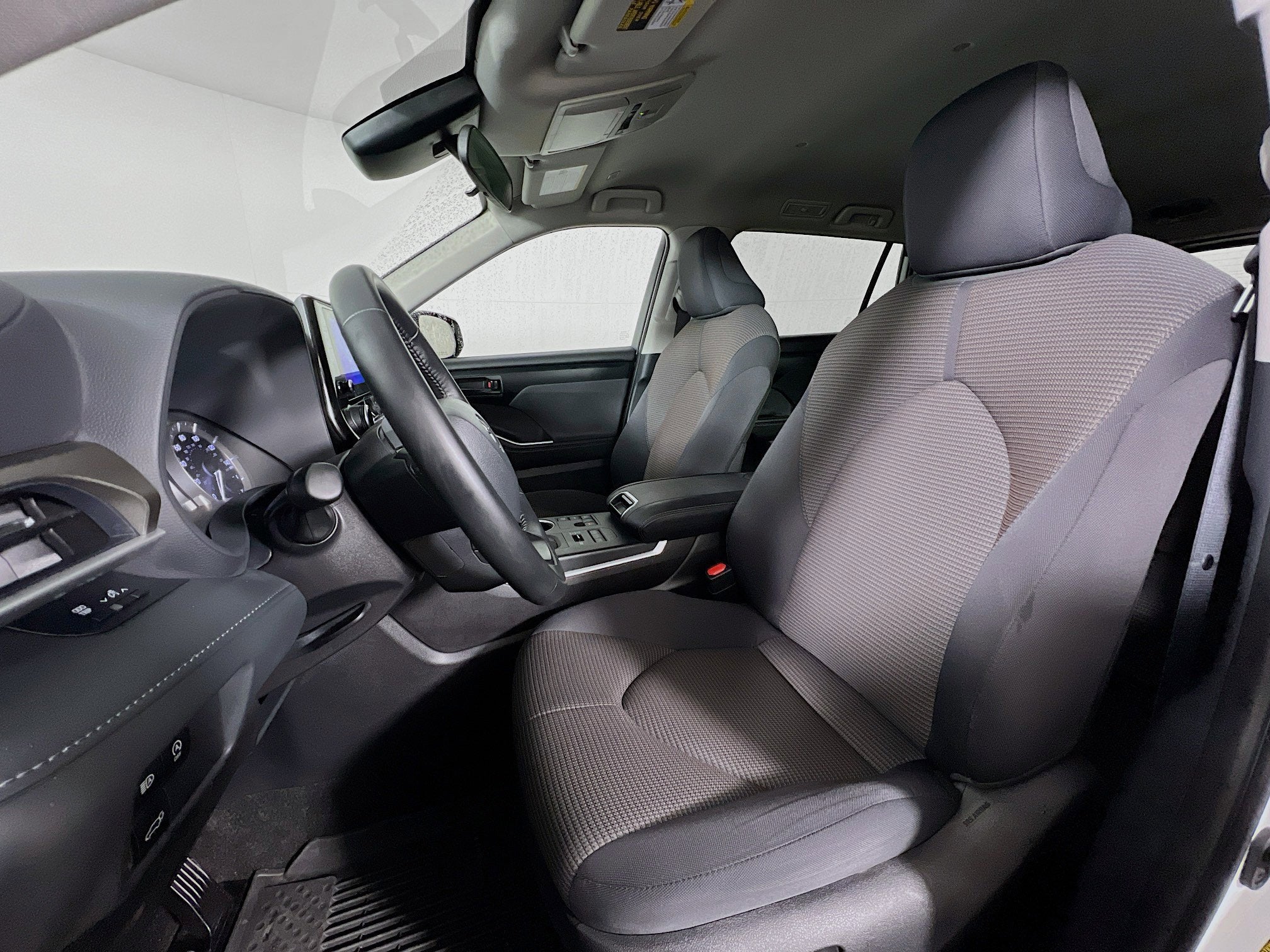 2025 Toyota Highlander Base