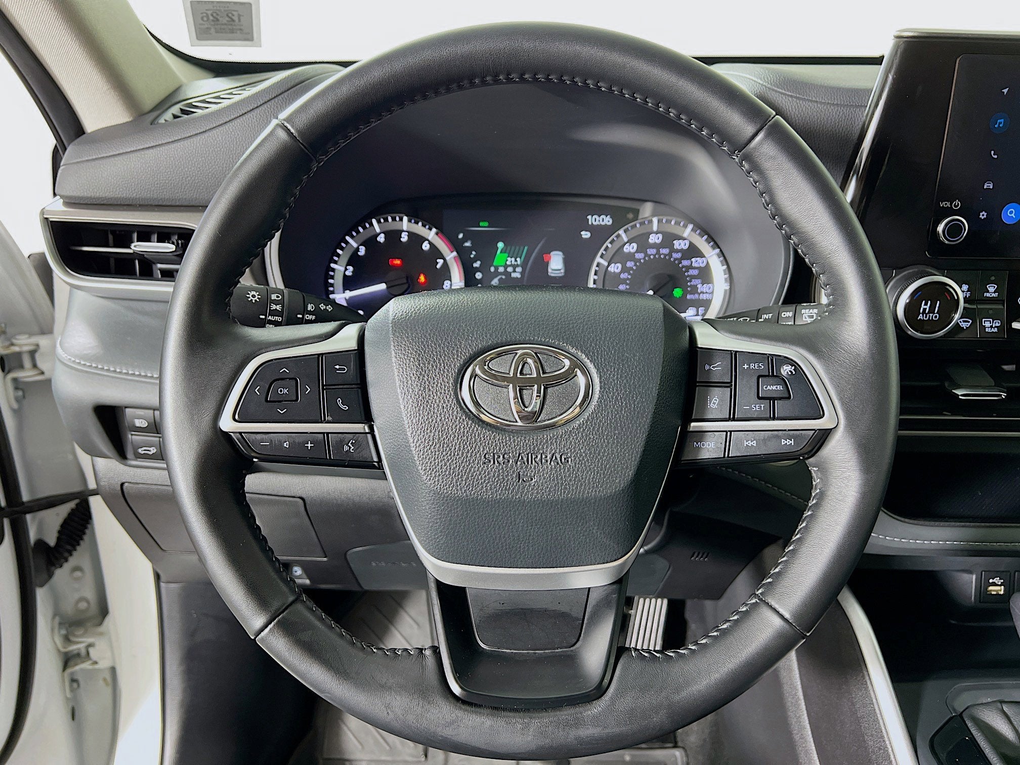 2025 Toyota Highlander Base