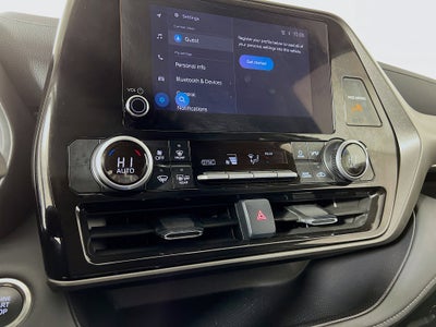 2025 Toyota Highlander Base