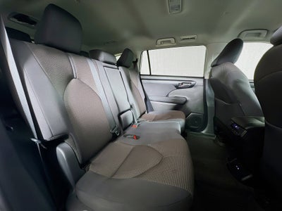 2025 Toyota Highlander Base