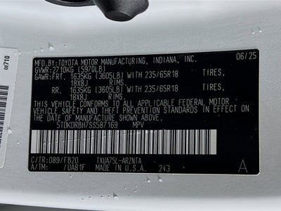 2025 Toyota Highlander Base