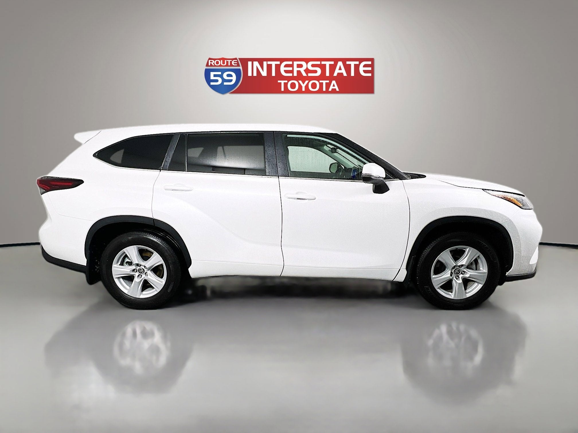 2025 Toyota Highlander Base