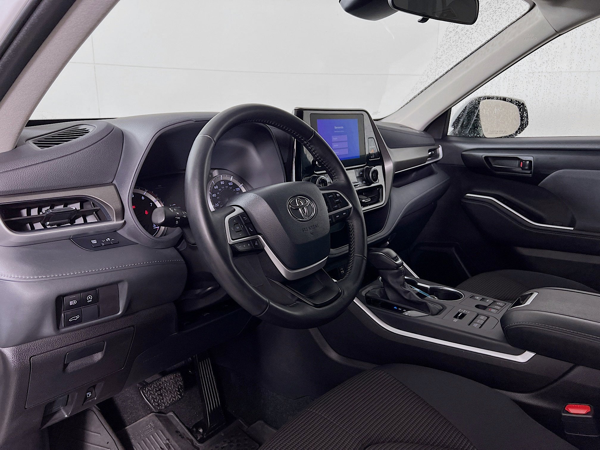 2025 Toyota Highlander Base