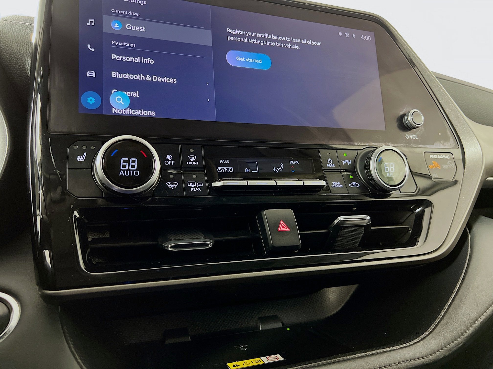 2023 Toyota Highlander Base