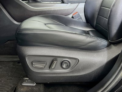 2023 Toyota Highlander Base