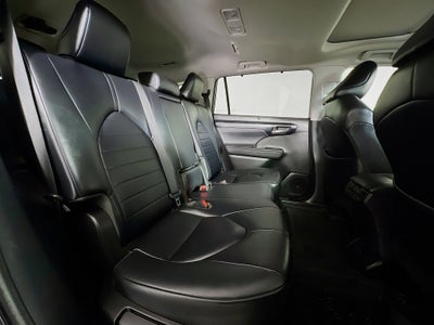 2023 Toyota Highlander Base