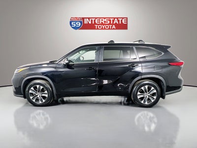 2023 Toyota Highlander Base