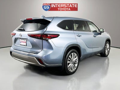 2024 Toyota Highlander Platinum
