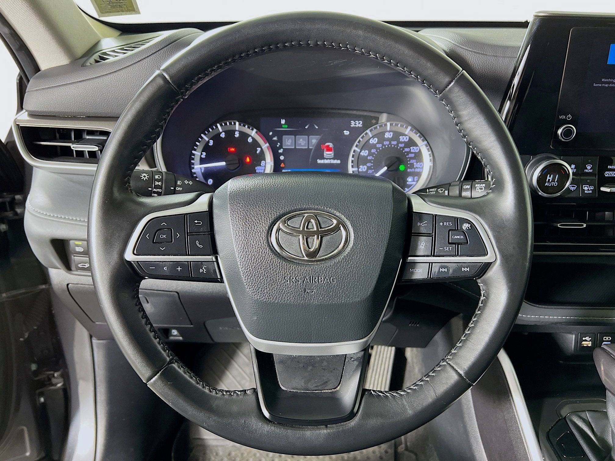 2023 Toyota Highlander Base