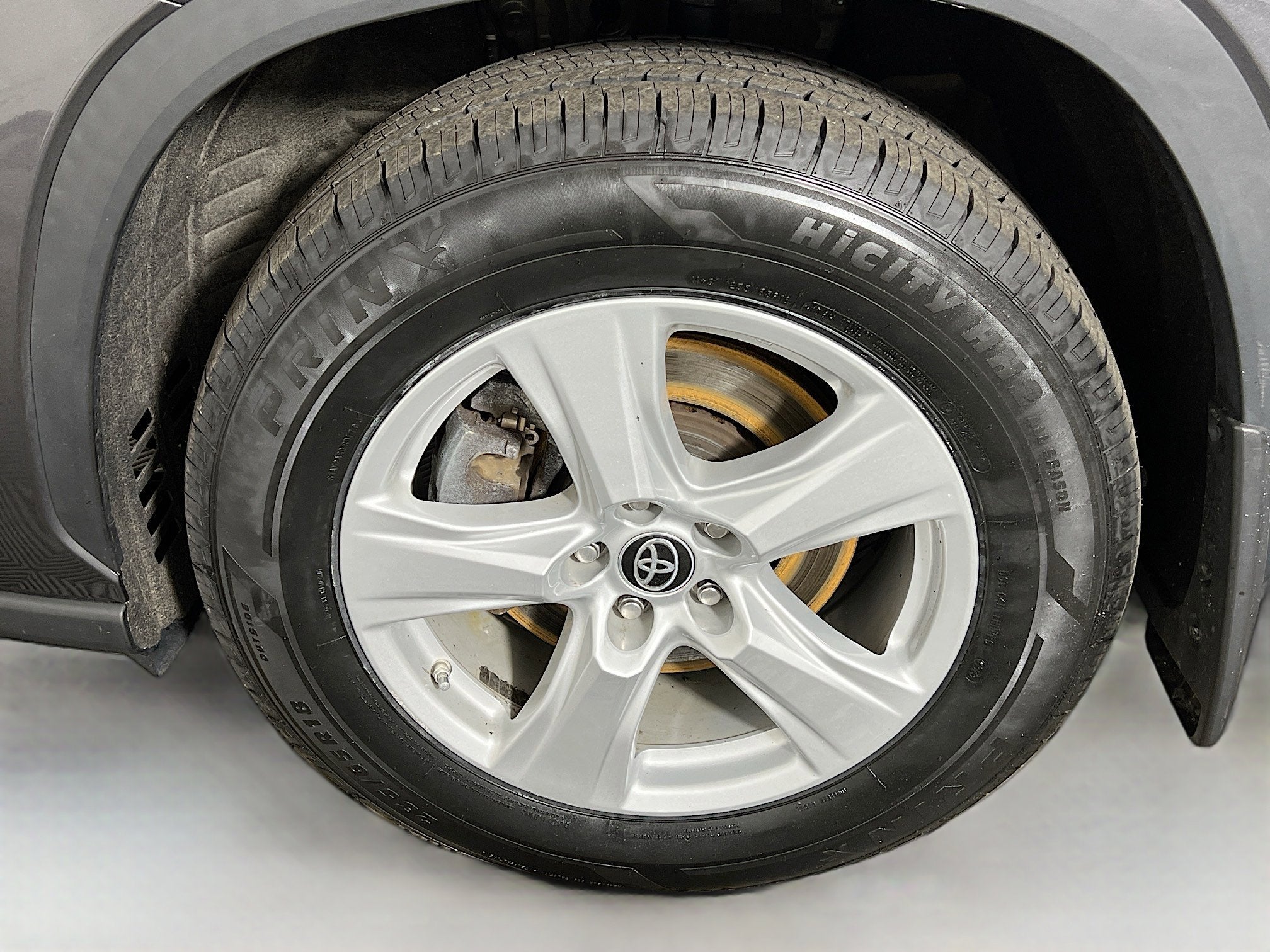 2023 Toyota Highlander Base