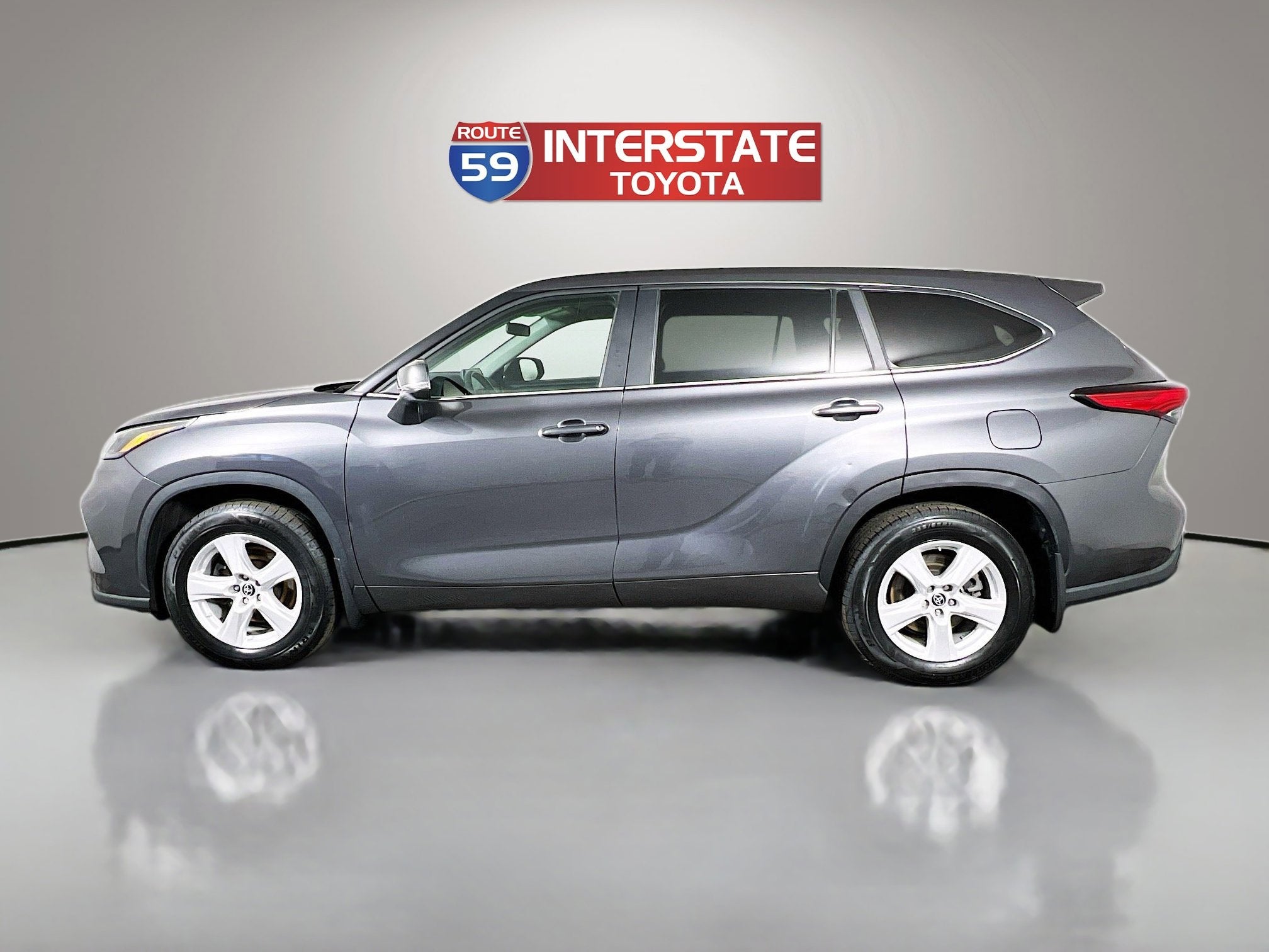 2023 Toyota Highlander Base