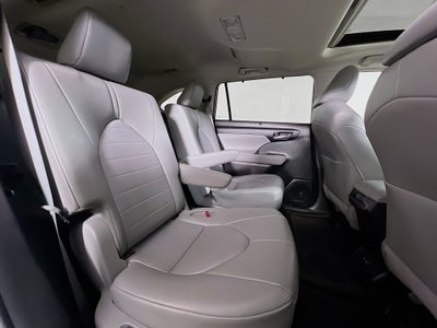 2023 Toyota Highlander Base