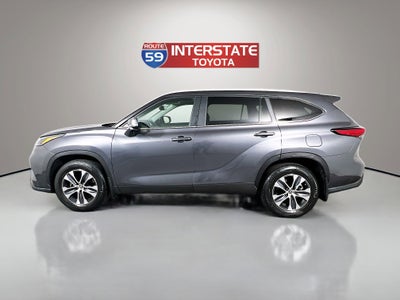 2023 Toyota Highlander Base